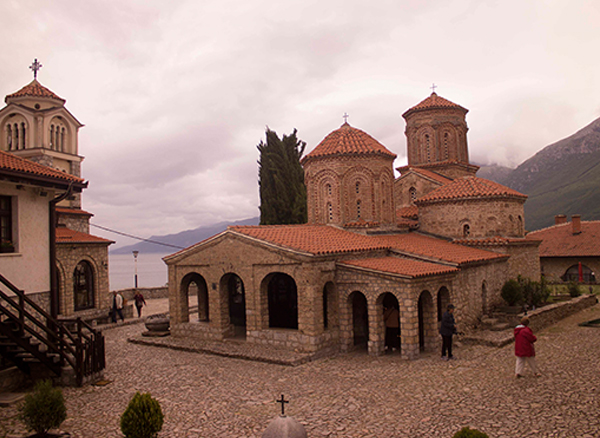 Makedonya Manastır